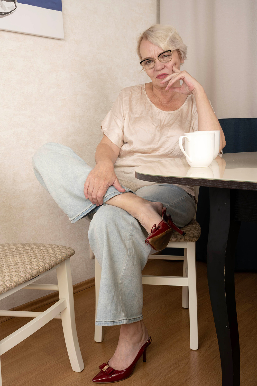 Rina M, Russian foot model at Foot Fetish Daily, barefoot close-up portrait showing EU size 38 feet and toes